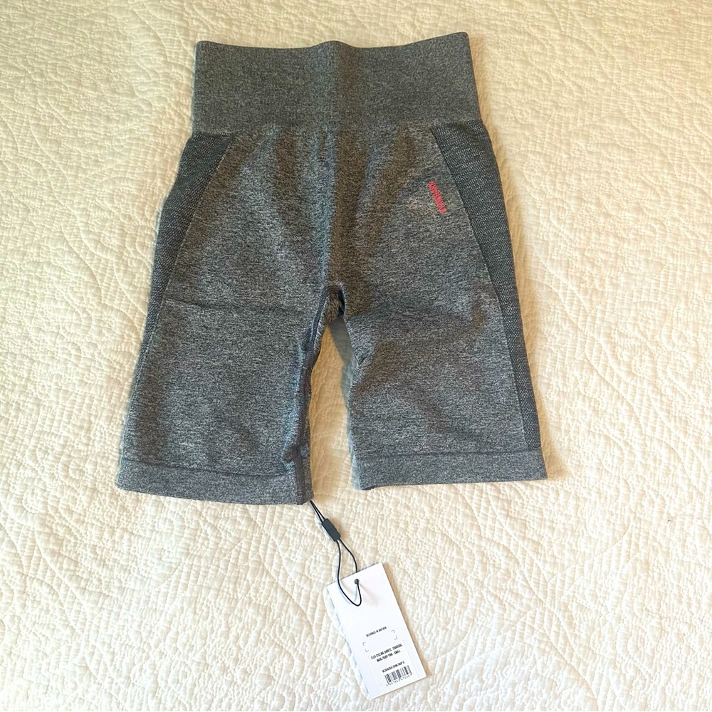 Gymshark Women's Grey Flex cycling shorts, size Small